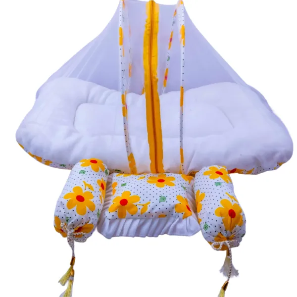 Soft baby bedding set with mosquito net in yellow floral Polo Royale design